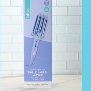 Bliss Triple Barrel Waver - Light Blue